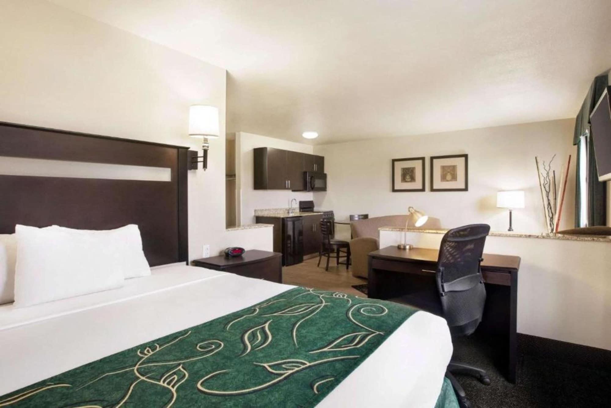 Travelodge By Wyndham Livonia Zewnętrze zdjęcie