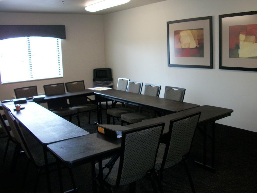 Travelodge By Wyndham Livonia Zewnętrze zdjęcie