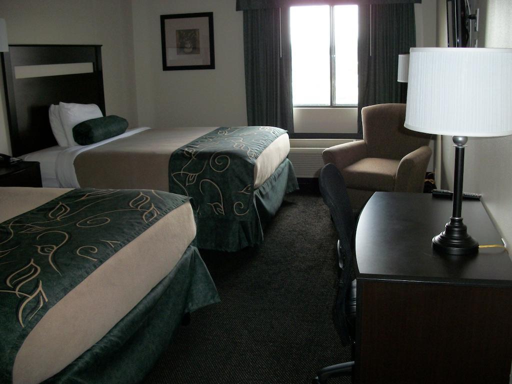 Travelodge By Wyndham Livonia Zewnętrze zdjęcie